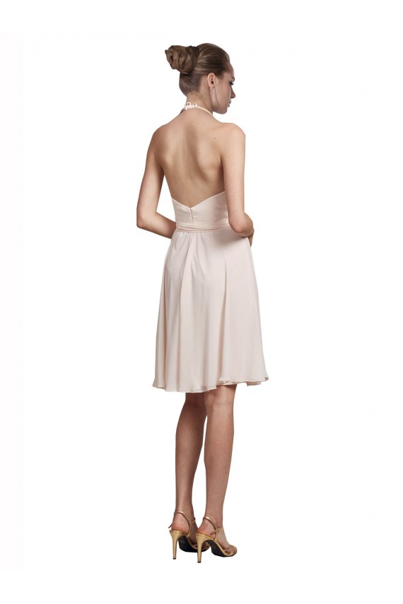 Großhandel Creme Rosa A-Linien Neckholder V-Ausschnitt Knielang Chiffon Kurze Brautjungfernkleider / Cocktailkleider / Heimkehr Kleider