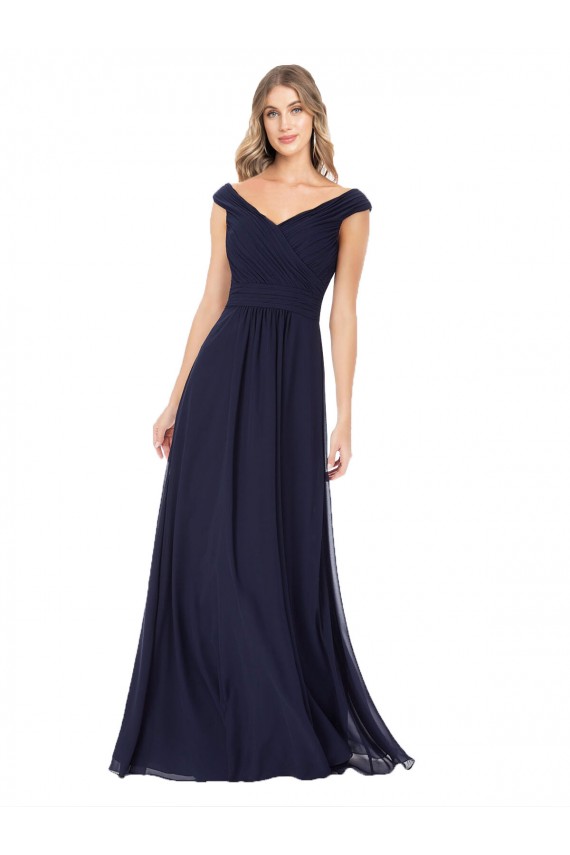 Großhandel Dunkelmarine A-Linien Off-Schulter Chiffon Lange Brautjungfernkleider