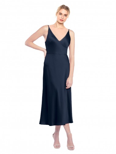 Großhandel Dunkelmarine A-Linien V-Ausschnitt Midi Stretch-Satin Kurze Formale Brautjungfernkleider / Abendkleider / Abiballkleider / Cocktailkleider / Heimkehr Kleider