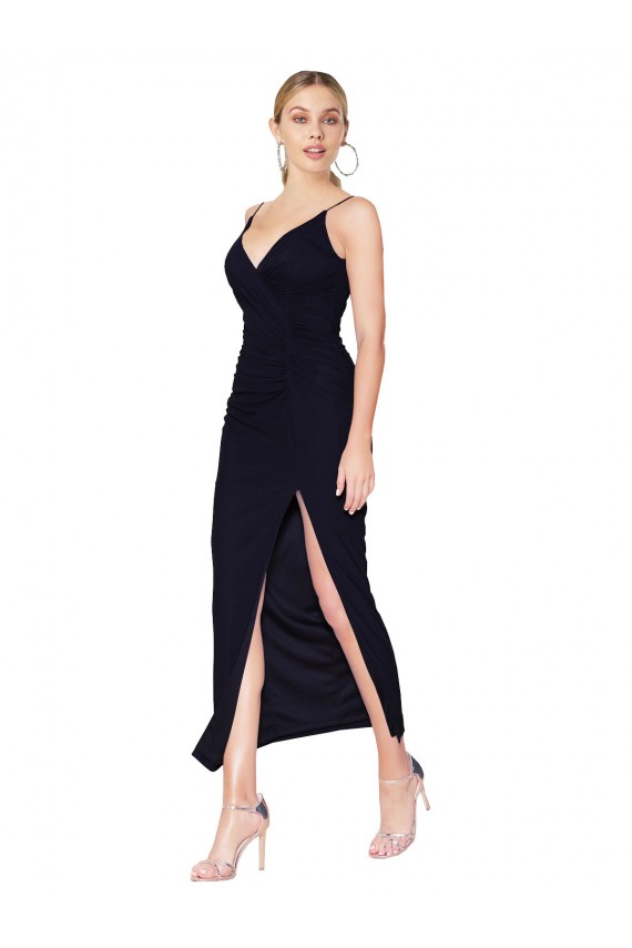 Großhandel Dunkelmarine Meerjungfrau V-Ausschnitt Knielang Chiffon Kurze Formale Brautjungfernkleider / Abendkleider / Abiballkleider / Cocktailkleider / Heimkehr Kleider