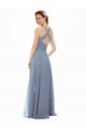 Großhandel Staubiges Blau A-Linien Neckholder Stehkragen Ausschnitt Chiffon Lange Brautjungfernkleider