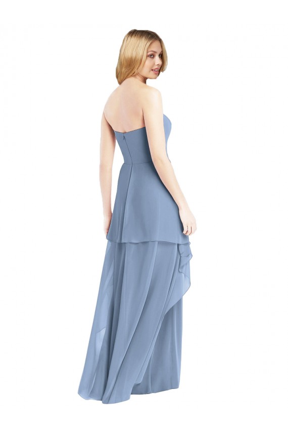 Großhandel Staubiges Blau A-Linien Trägerlos Chiffon Lange Brautjungfernkleider