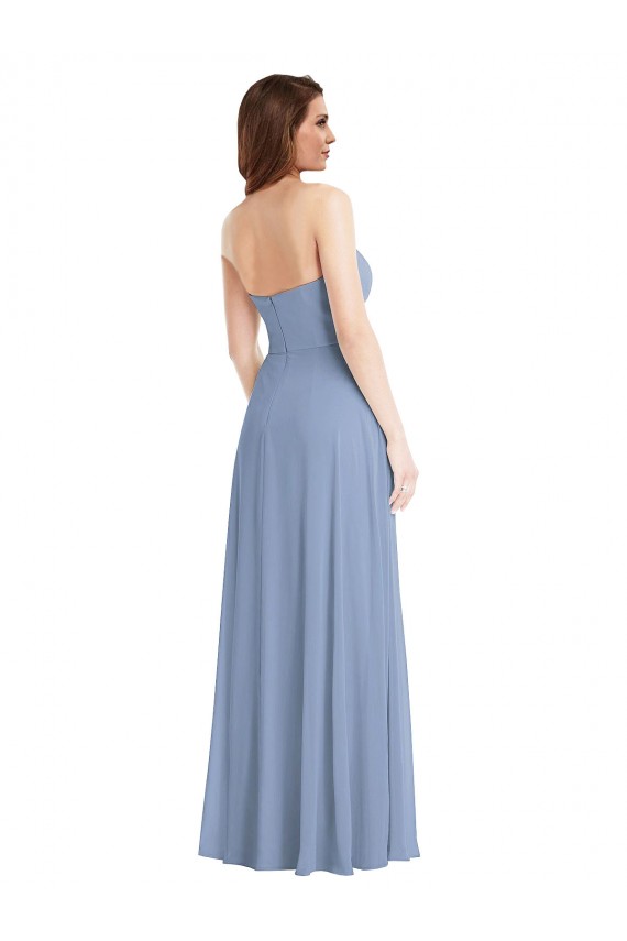 Großhandel Staubiges Blau A-Linien Trägerlos Chiffon Lange Brautjungfernkleider
